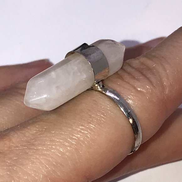 Sizeable Imitation Quartz Ring - Picture 7 of 9